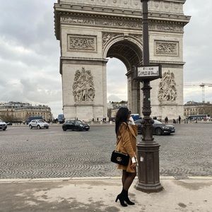 Meet your Posher, Ciera